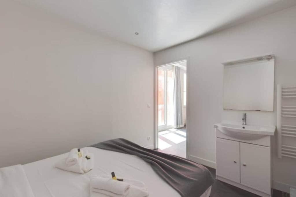 Appartement Cosy Pres Du Marais باريس المظهر الخارجي الصورة
