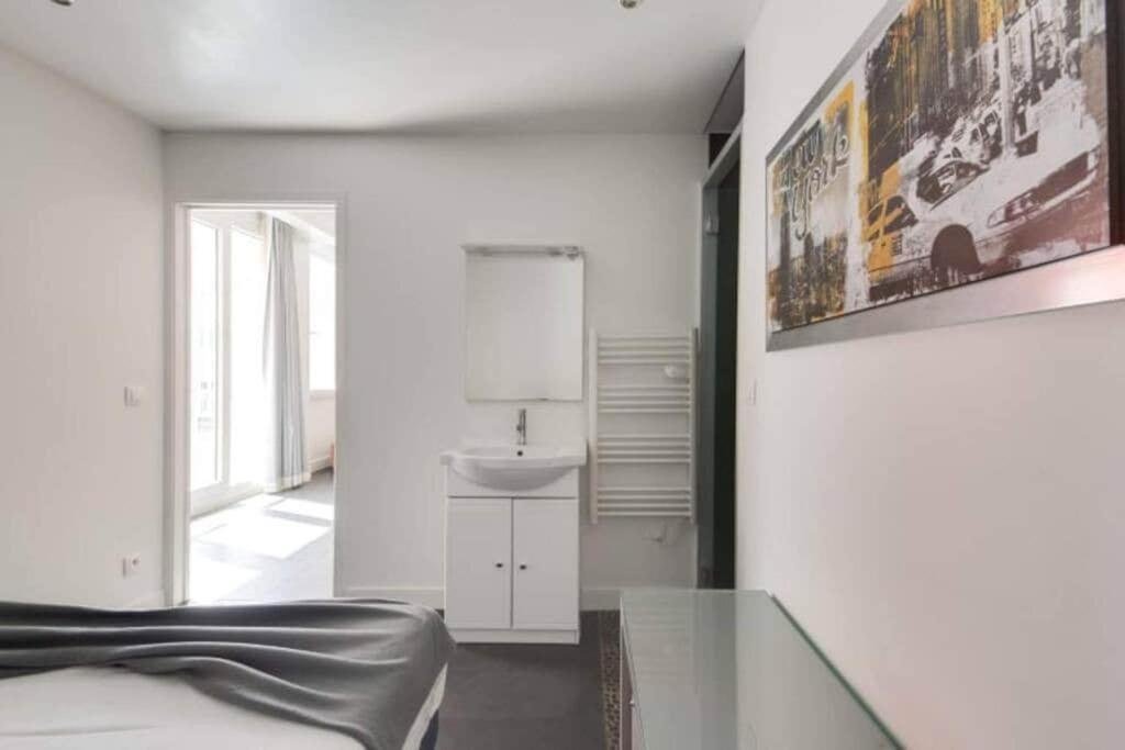 Appartement Cosy Pres Du Marais باريس المظهر الخارجي الصورة